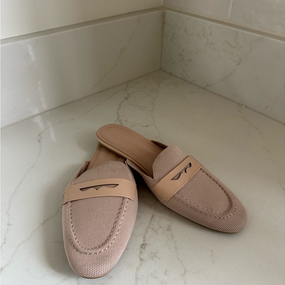 Elegant Beige Loafers for women
